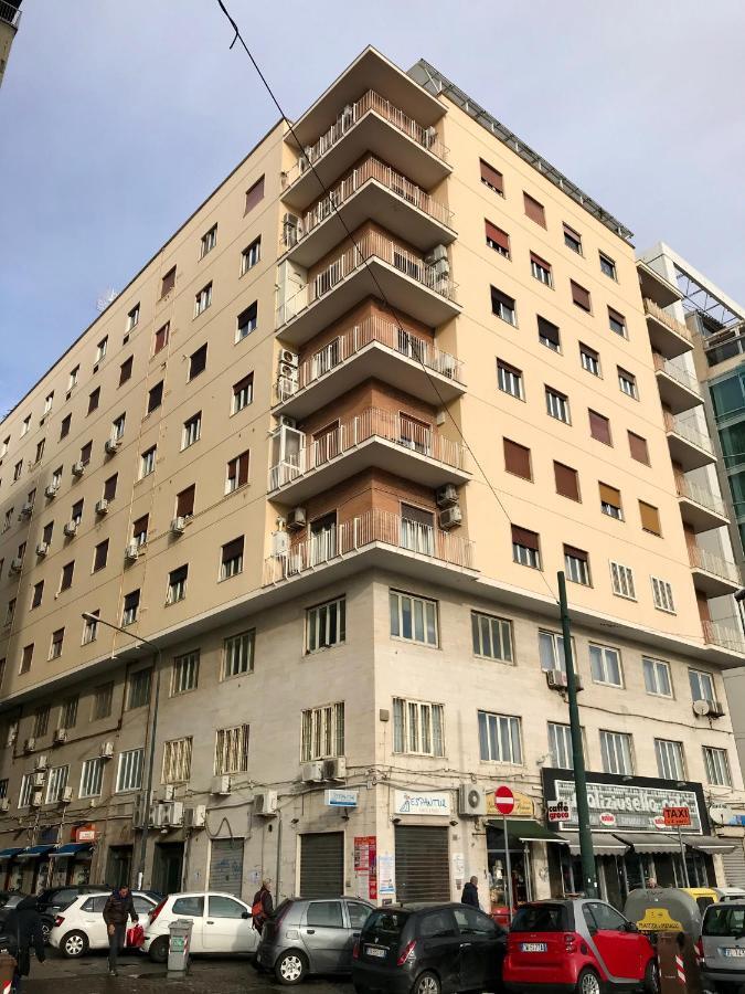 Апартаменти La Dimora Dell'Avvocato Неаполь Екстер'єр фото